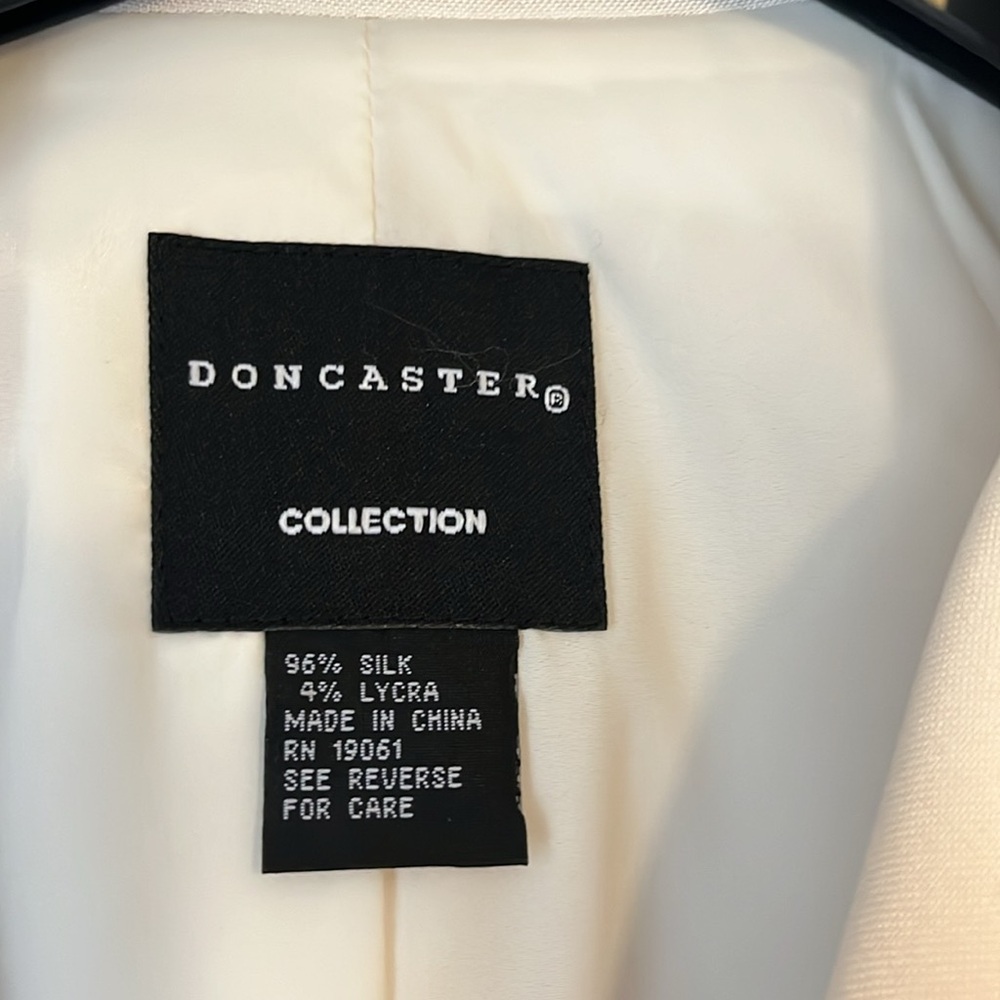 Doncaster silk Jacket size 4, cami size 2. python pattern cami/jacket. - Picture 6 of 7
